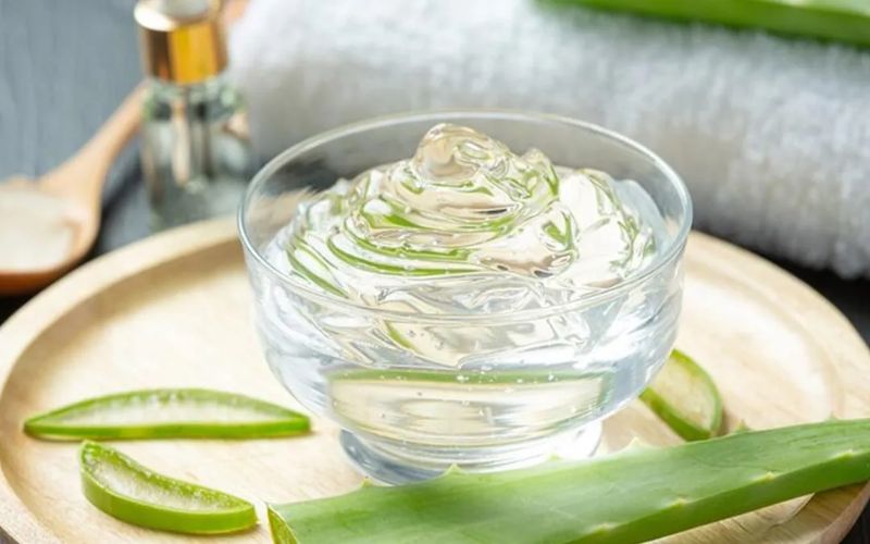 Coconut Oil & Aloe Vera Hair Mask
